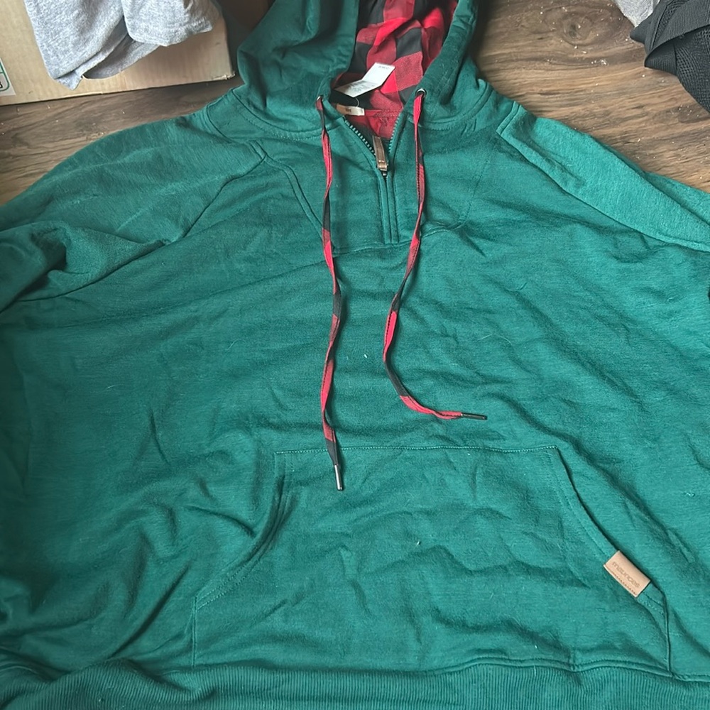 Never worn, Tag still on, seen in video.
